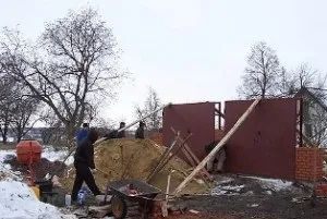 Вирівнювання ділянки під будівництво будинку (планування вирівнювання земельної дачної ділянки під будівництво своїми руками роботи підсипка грунту відео) Вирівнювання ділянки під будівництво будинку