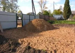 Вирівнювання ділянки під будівництво будинку (планування вирівнювання земельної дачної ділянки під будівництво своїми руками роботи підсипка грунту відео) Вирівнювання ділянки під будівництво будинку