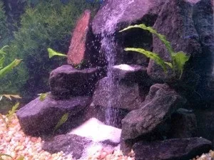 Водоспад в акваріумі своїми руками 1 (акваріумі) Водоспад в акваріумі своїми руками 1