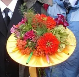 У школу з квітами ідеї для букета до 1 вересня - 1 сентября (букета) У школу з квітами ідеї для букета на 1 вересня - 1 сентября