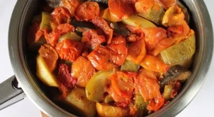 Хашлама з курки з картоплею - покроковий рецепт з фото на (курки) Хашлама з курки з картоплею - покроковий рецепт з фото на