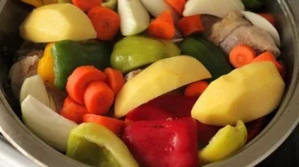 Хашлама з курки з картоплею - покроковий рецепт з фото на (кулінари) Хашлама з курки з картоплею - покроковий рецепт з фото на