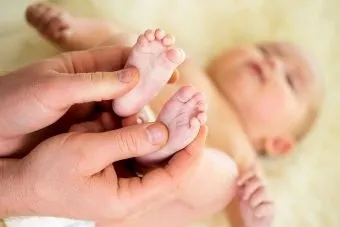 Холодні ручки у новонародженого як відрізнити хворобу від звичайного стану немовляти (хвороба) Холодні ручки у новонародженого як відрізнити хворобу від звичайного стану немовляти