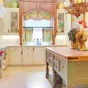 Яскрава кухня стильні приклади барвистого дизайну кухні на фото (яскрава) Яскрава кухня стильні приклади барвистого дизайну кухні на фото
