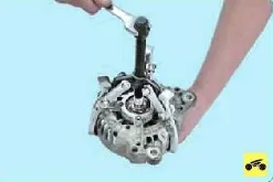 Заміна генератора змінного струму volkswagen polo 2009-2012 (заміна генератора змінного струму) Заміна генератора змінного струму volkswagen polo 2009-2012