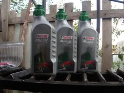 Заміна мастильного матеріалу кпп на aveo (aveo) Заміна мастильного матеріалу кпп на aveo