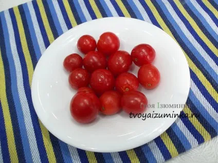 Закуска з помідорів чері з сиром і часником, рецепт з фото (закуска) Закуска з помідорів чері з сиром і часником, рецепт з фото
