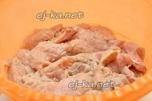 Смажене куряче філе в паніровці, рецепти з фото
