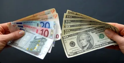Причини змін курсів валют