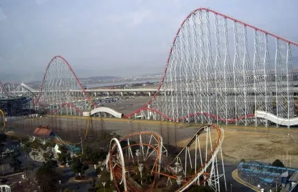 10 Самих страшних американських гірок у світі - новини в фотографіях (Fuji-Q Highland Фудзі-Йосіда префектура) 10 Самих страшних американських гірок у світі - новини в фотографіях