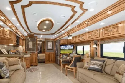 Американські розкішні кемпінг-автобуси, найдорожчі автобудинку (newell) Американські розкішні кемпінг-автобуси, найдорожчі автобудинку