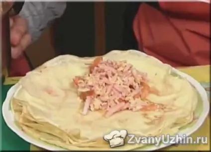 Млинці - по-уральських - з шинкою і помідорами (по-уральських) Млинці - по-уральських - з шинкою і помідорами