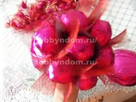 Букет з цукерок - вишня