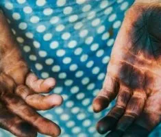 Чим помити стельову плитку з пінопласту на кухні від кіптяви швидко (пінопласту) Чим помити стельову плитку з пінопласту на кухні від кіптяви швидко