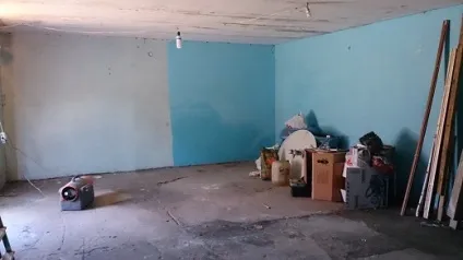 Чим пофарбувати стіни в гаражі - в який колір і якою фарбою, види і способи фарбування (способи фарбування бетонної стіни) Чим пофарбувати стіни в гаражі - в який колір і якою фарбою, види і способи фарбування