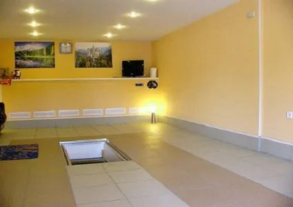 Чим пофарбувати стіни в гаражі - в який колір і якою фарбою, види і способи фарбування (чим пофарбувати стіни в гаражі) Чим пофарбувати стіни в гаражі - в який колір і якою фарбою, види і способи фарбування