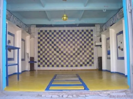 Чим пофарбувати стіни в гаражі - в який колір і якою фарбою, види і способи фарбування (чим пофарбувати стіни в гаражі) Чим пофарбувати стіни в гаражі - в який колір і якою фарбою, види і способи фарбування