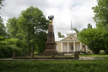Що подивитися в Переславлі-Плещеево озеро, синь-камінь, монастирі і святині, музей (готелі Переславль-Залеський) Що подивитися в Переславлі-Плещеево озеро, синь-камінь, монастирі і святині, музей
