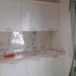 Скляні панелі для кухні корисні поради щодо оформлення (кухні) Скляні панелі для кухні корисні поради по оформленню