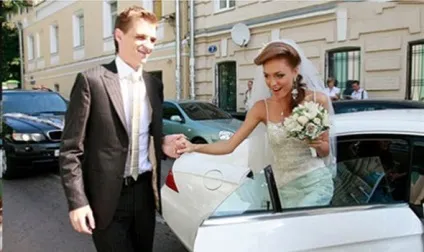 Дом 2 весілля Марії Круглихіна і сергея адоевцева - 7 липня 2010 года (адоевцева) Дом 2 весілля Марії Круглихіна і сергея адоевцева - 7 липня 2010 року