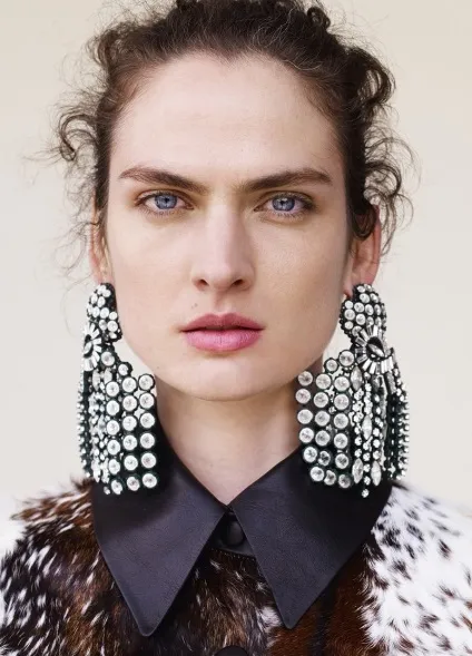 Додамо акценти які прикраси носити влітку 2016 - woman - s shine (Alberta Ferretti Додамо) Додамо акценти які прикраси носити влітку 2016 - woman - s shine