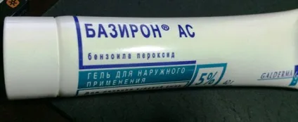 Ефективний засіб від прищів - яке саме, на обличчі, в аптеці, відгуки, від плям, у підлітків