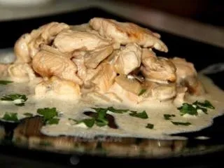 Квасоля з куркою в горщику (Рецепти страв курки) Квасоля з куркою в горщику