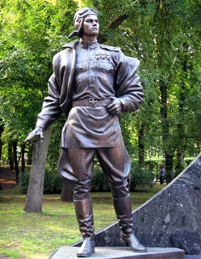 Іван Микитович Кожедуб тричі герой радянського союзу (Микитович) Іван Микитович Кожедуб тричі герой радянського союзу