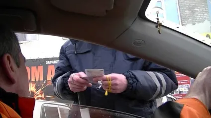 Які документи повинен мати водій при собі (водій) Які документи повинен мати водій при собі