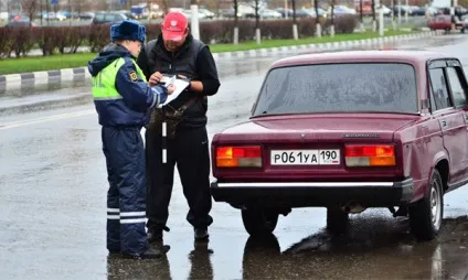 Які документи повинен мати водій при собі (повинен) Які документи повинен мати водій при собі