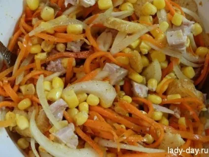 Салат корейська морква, копчена курка, кукурудза, сухарики, прості рецепти з фото (морква) Салат корейська морква, копчена курка, кукурудза, сухарики, прості рецепти з фото