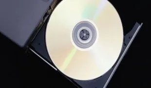 Як витягти диск з дисковода