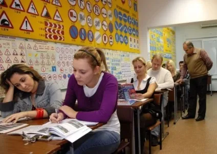Як легко і швидко вивчити квитки пдд секрети і поради - твій АВТОПУЛЬС (зазвичай) Як легко і швидко вивчити квитки пдд секрети і поради - твій АВТОПУЛЬС