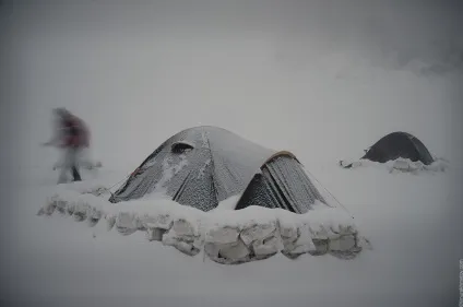 Як не замерзнути і зігрітися в наметі взимку, фотографії та подорожі по Чукотці (лід) Як не замерзнути і зігрітися в наметі взимку, фотографії та подорожі по Чукотці