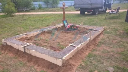 Як правильно встановити пам'ятник на могилу, кладовище