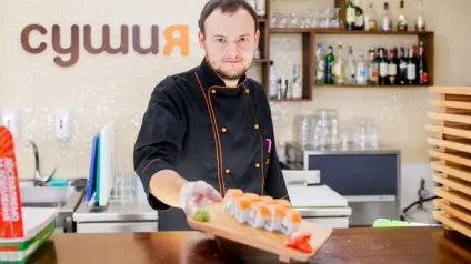 Як працює суші-бар все, що потрібно знати українцям - ресторани - в суші-барах є давня (риба) Як працює суші-бар все, що потрібно знати українцям - ресторани - в суші-барах є давня