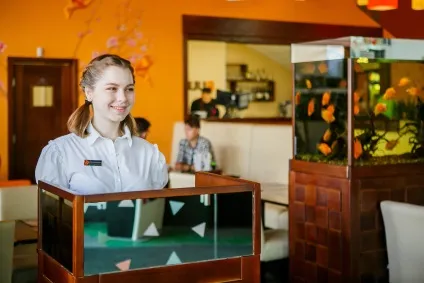 Як працює суші-бар все, що потрібно знати українцям - ресторани - в суші-барах є давня (риба) Як працює суші-бар все, що потрібно знати українцям - ресторани - в суші-барах є давня