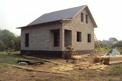 Як продати недобудований будинок