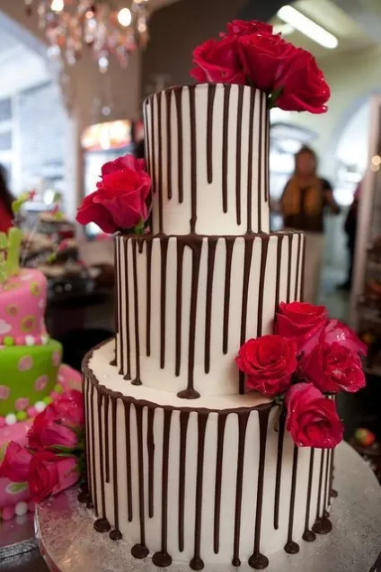 Як приготувати і прикрасити шоколадний весільний торт (chocolate wedding cake) Як приготувати і прикрасити шоколадний весільний торт