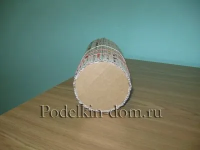 Як зробити красиву вазу з газетних трубочок (вазу) Як зробити красиву вазу з газетних трубочок