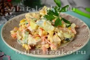 Салат з куркою, кукурудзою і морквою по-корейськи