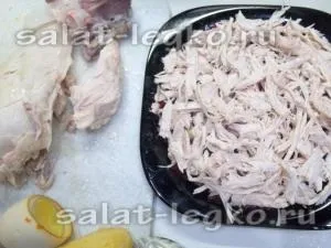 Салат - шапка Мономаха, рецепт з фото крок за кроком з куркою (часник) Салат - шапка Мономаха, рецепт з фото крок за кроком з куркою