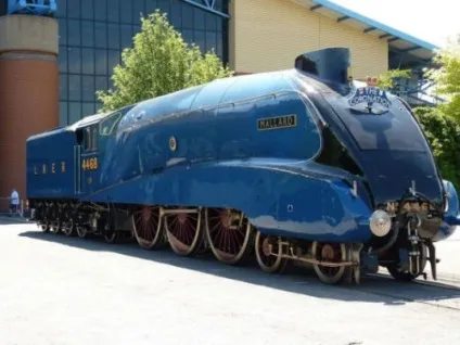 Самі швидкісні потяги в світі