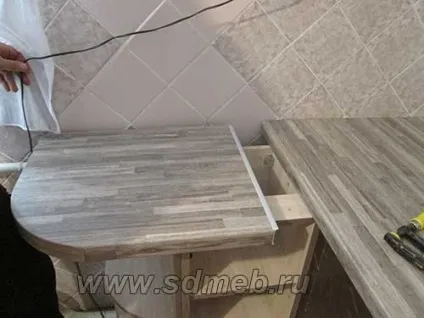 Як зістикувати стільниці під прямим кутом, зробимо меблі самі