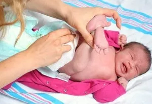 Яку небезпеку представляє з себе рідкий стілець у новонародженого чи потрібно звернутися до лікаря (звернутися) Яку небезпеку представляє з себе рідкий стілець у новонародженого чи потрібно звернутися до лікаря