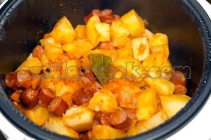 Картопля з мисливськими ковбасками в мультиварці - рецепт приготування картоплі з мисливськими