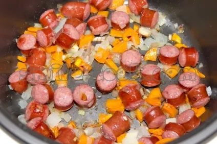 Картопля з мисливськими ковбасками в мультиварці - рецепт приготування картоплі з мисливськими