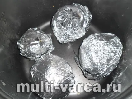Картопля з ковбасою і сиром в мультиварці (картопля) Картопля з ковбасою і сиром в мультиварці