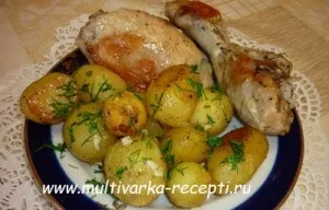 Картопля з ковбасою в мультиварці