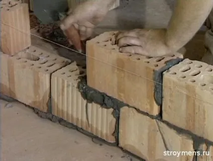 Кладка мжкомнатной цегляної перегородки (цегляної) Кладка мжкомнатной цегляної перегородки